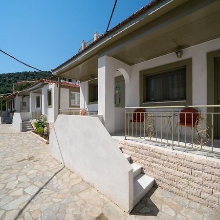 Makis Village-Apartments Agia Efimia Buitenkant foto