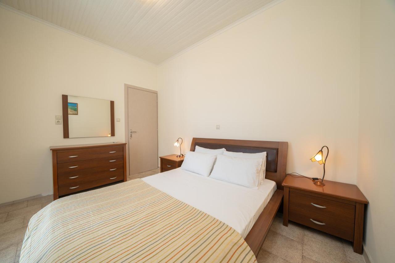 Makis Village-Apartments Agia Efimia Buitenkant foto