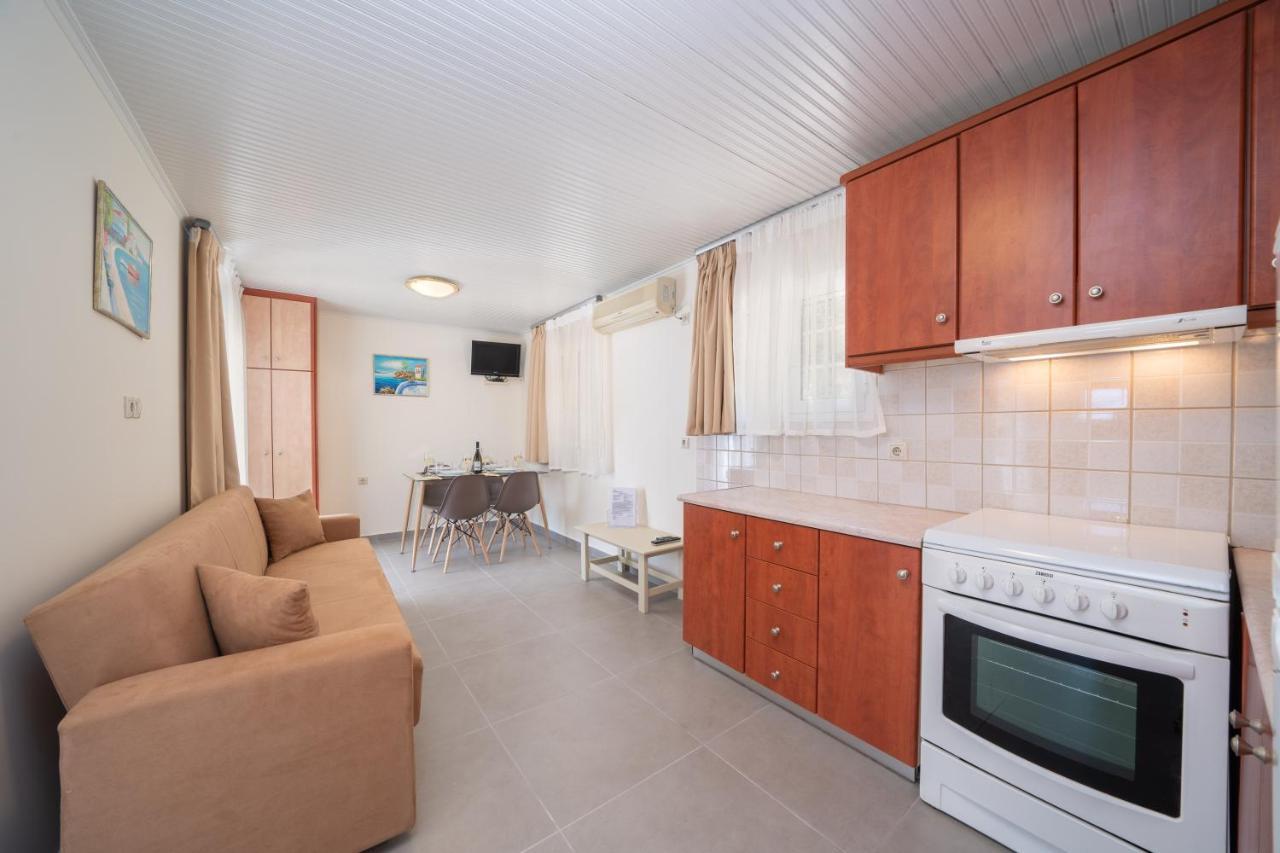 Makis Village-Apartments Agia Efimia Buitenkant foto