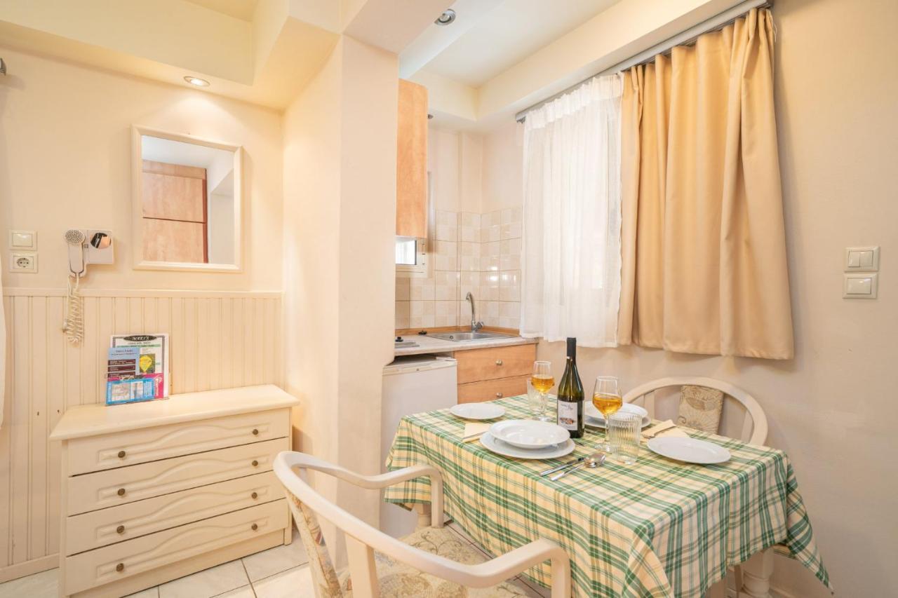 Makis Village-Apartments Agia Efimia Buitenkant foto