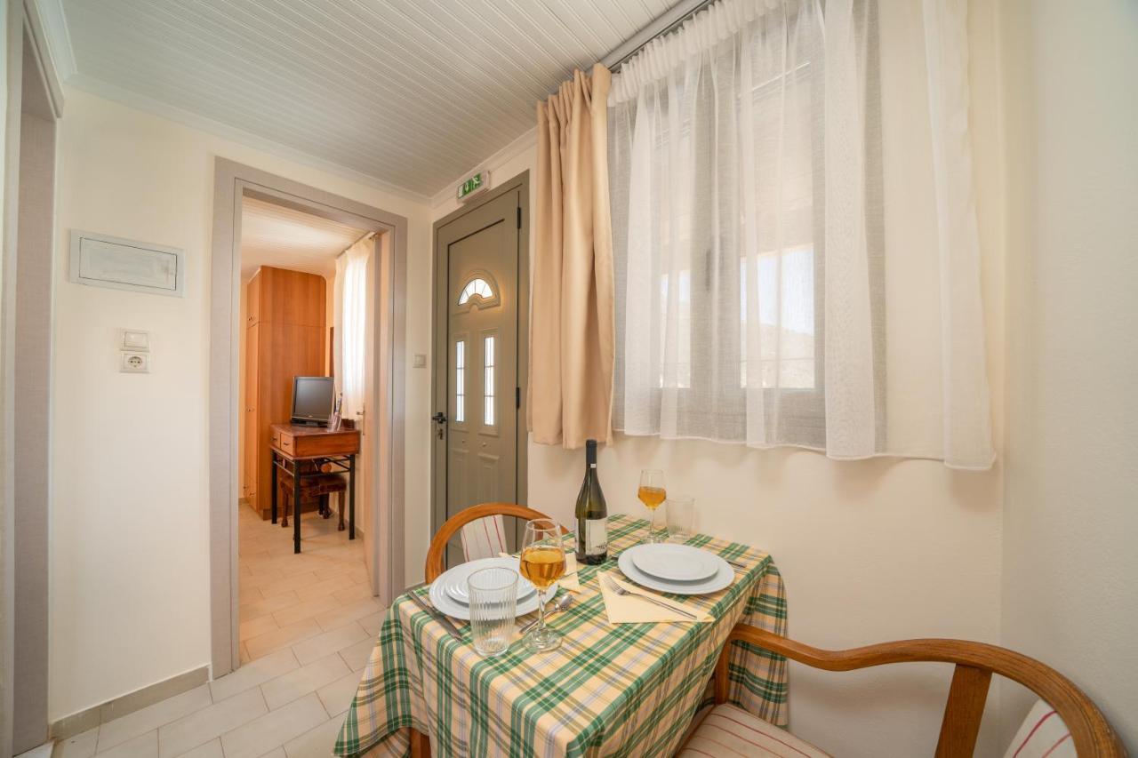 Makis Village-Apartments Agia Efimia Buitenkant foto