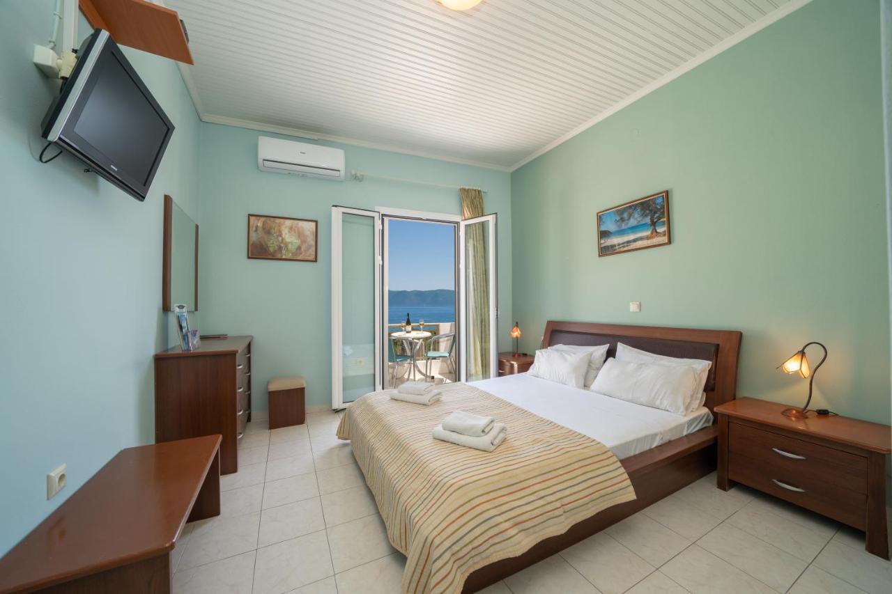 Makis Village-Apartments Agia Efimia Buitenkant foto