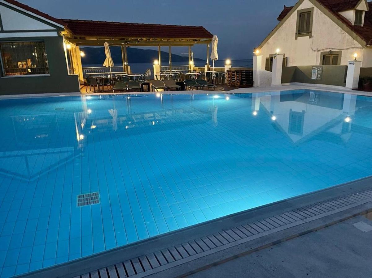 Makis Village-Apartments Agia Efimia Buitenkant foto