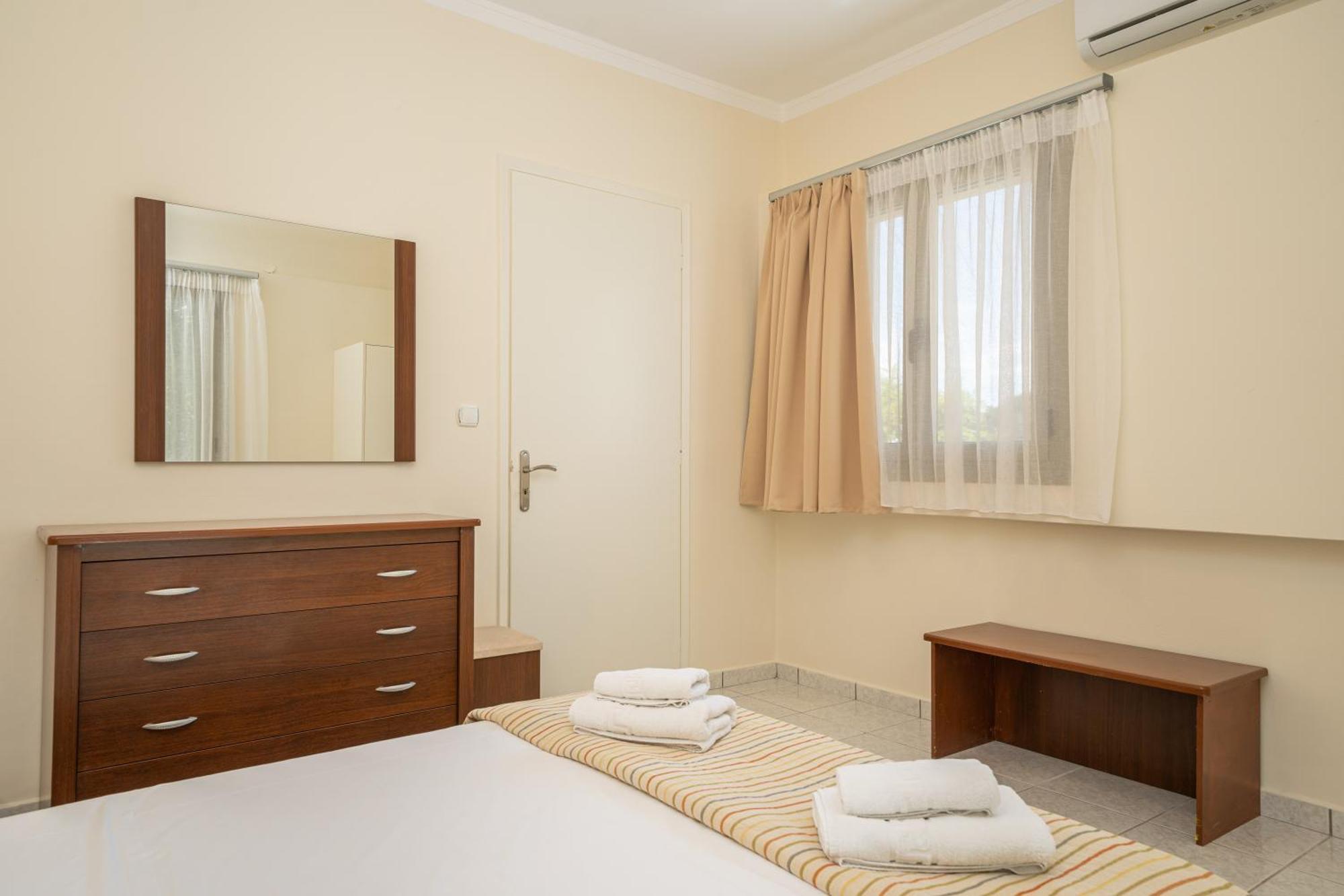 Makis Village-Apartments Agia Efimia Buitenkant foto